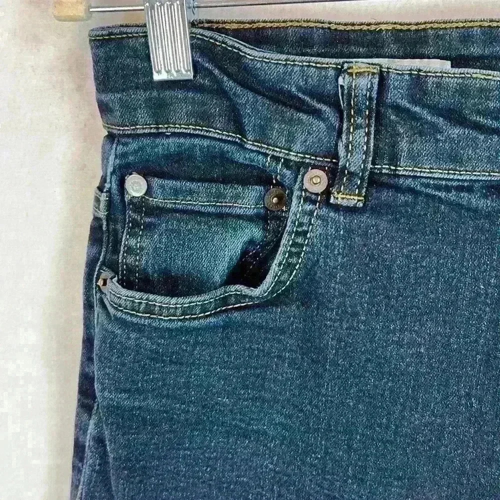 Lucky Brand Jeans Boys 18 Blue Straight Leg Med Wash 5-Pocket - Picture 3 of 12